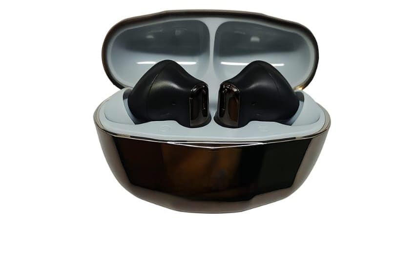 A18 Chip and a Big Boost in Battery Life. Works with AirPods; Black